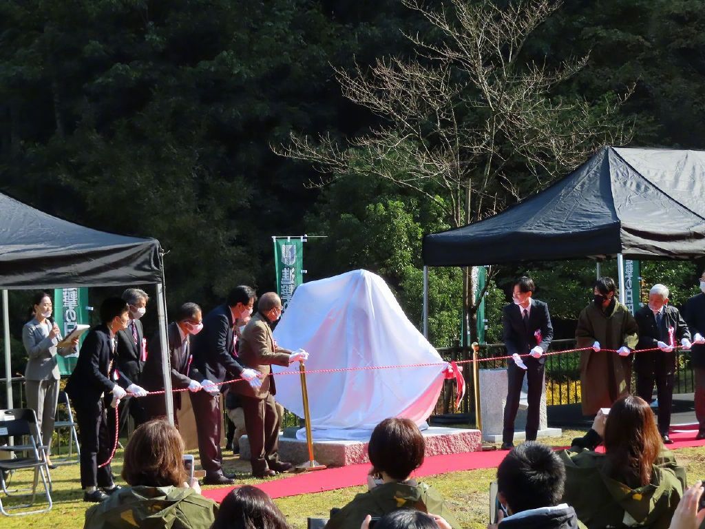 日本进击的巨人铜像揭幕仪式中谏山创透露：「进击的巨人还剩1%~2%完结」 ​​​​插图5